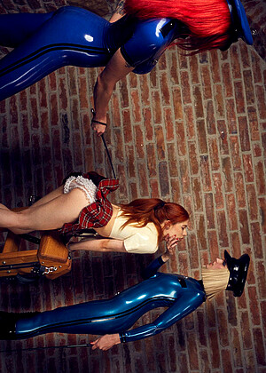 300px x 420px - Babe Today Dutch Dame Shop Dutchdameshop Model Beshine Threesome  Xxxbizarreporn Mobile Porn Pics