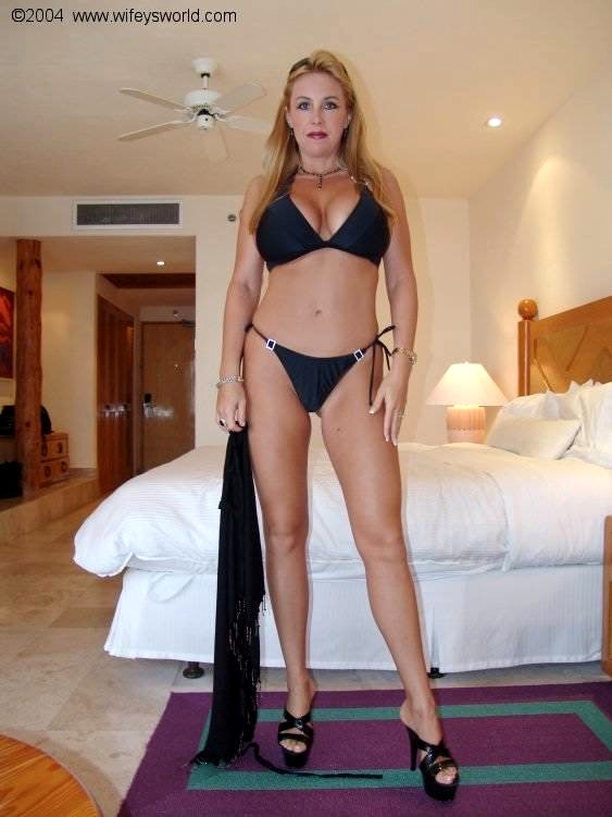 Bikini Tit Cumshots - Babe Today Wifey In A Bikini Getting Titty Sex Wifey Classic Blowjob  Package Porn Pics
